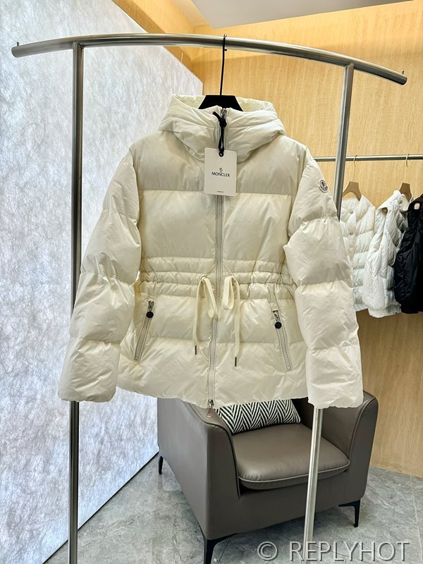 몽클레어 구스다운 숏재킷 2COLOR[매장가 390만원대]