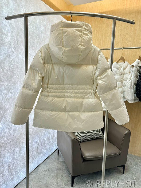 몽클레어 구스다운 숏재킷 2COLOR[매장가 390만원대]