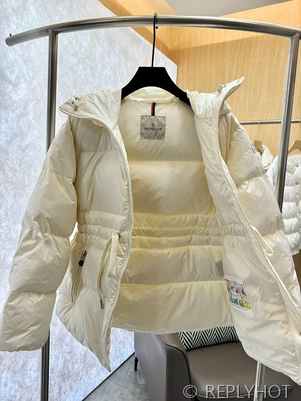 몽클레어 구스다운 숏재킷 2COLOR[매장가 390만원대]