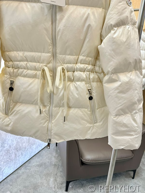 몽클레어 구스다운 숏재킷 2COLOR[매장가 390만원대]