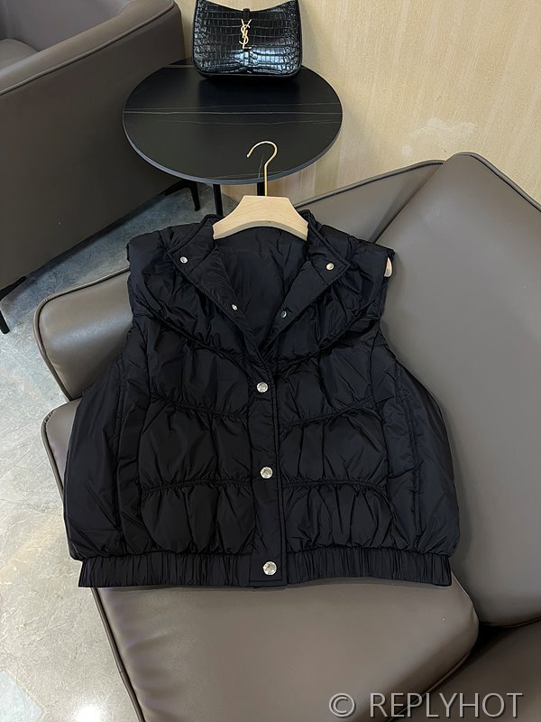 끌로에 구스다운 패딩조끼 2COLOR[매장가 330만원대]