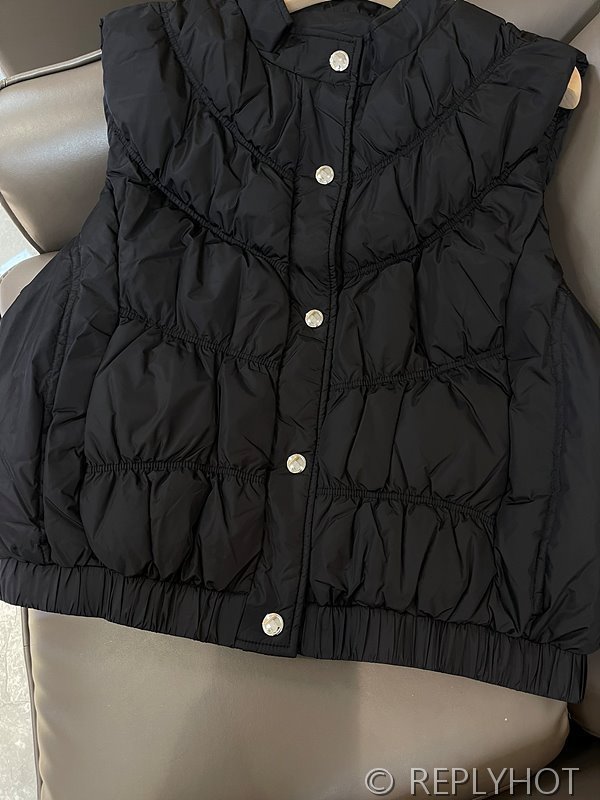 끌로에 구스다운 패딩조끼 2COLOR[매장가 330만원대]