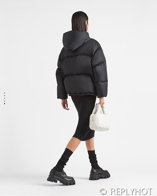 프라다 리나일론 개버딘 후디드 다운재킷 3COLOR[매장가 370만원대]