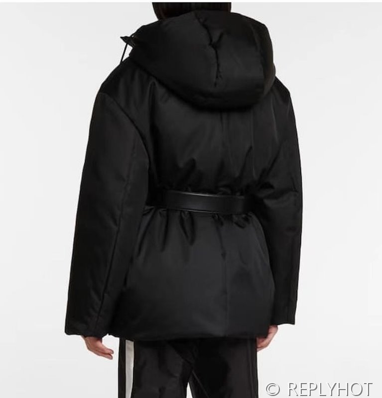 프라다 구스다운 벨트 숏패딩