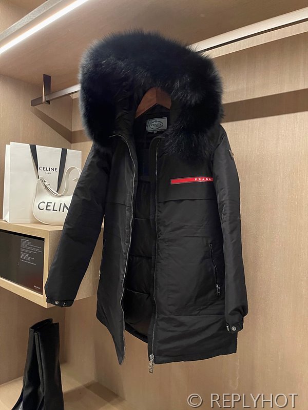 프라다 리나일론 롱패딩 2COLOR[매장가 420만원대]