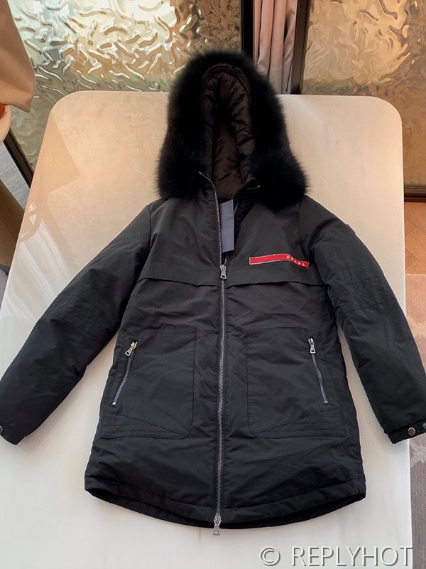 프라다 리나일론 롱패딩 2COLOR[매장가 420만원대]