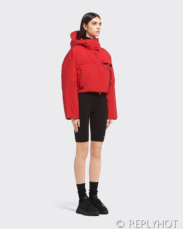 프라다 리나일론 숏패딩 2COLOR[매장가 420만원대]