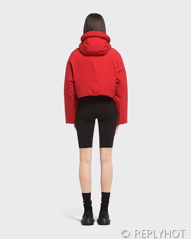 프라다 리나일론 숏패딩 2COLOR[매장가 420만원대]