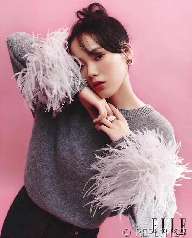 발렌티노 타조털장식 니트 [매장가 520만원대]