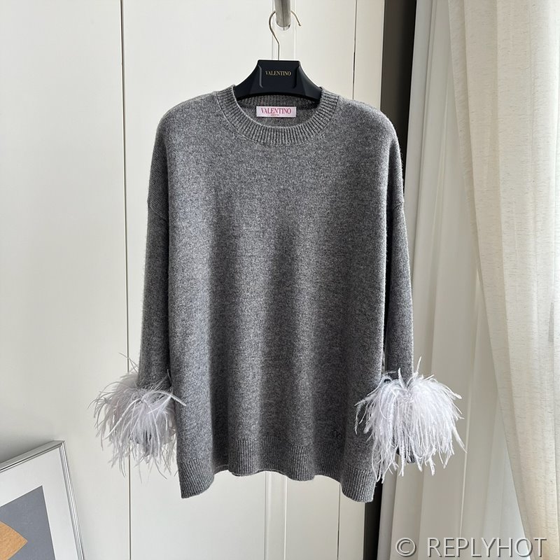 발렌티노 타조털장식 니트 [매장가 520만원대]
