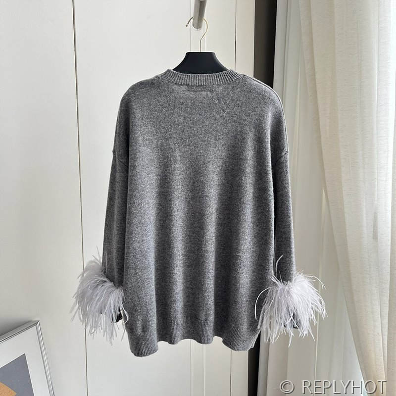 발렌티노 타조털장식 니트 [매장가 520만원대]