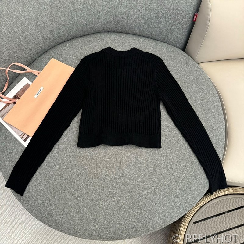 미우미우 크롭 울 스웨터 [매장가 200만원대]