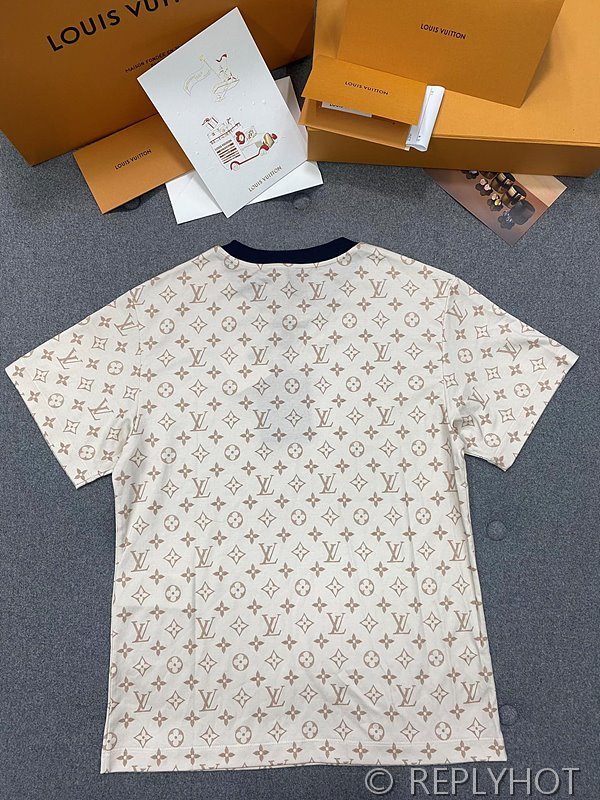 루이비통 모노그램 티셔츠 [매장가 164만원대]
