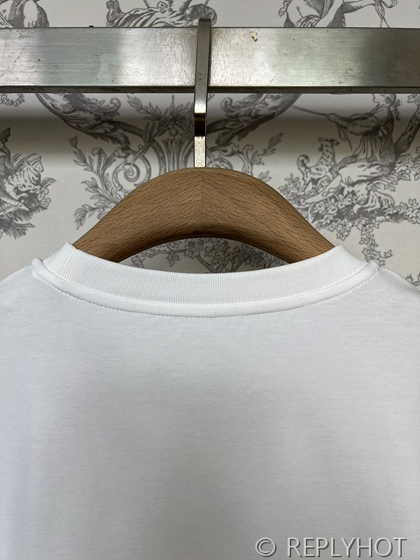 루이비통 노티컬 LV 티셔츠 [매장가 132만원대]