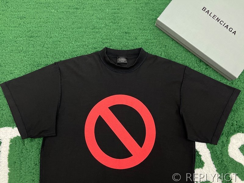 발렌시아가 뮤직  BFRND 시리즈 커넥티드 인사이드-아웃 오버사이즈 티셔츠 페이드 블랙 [매장가 116만원대]