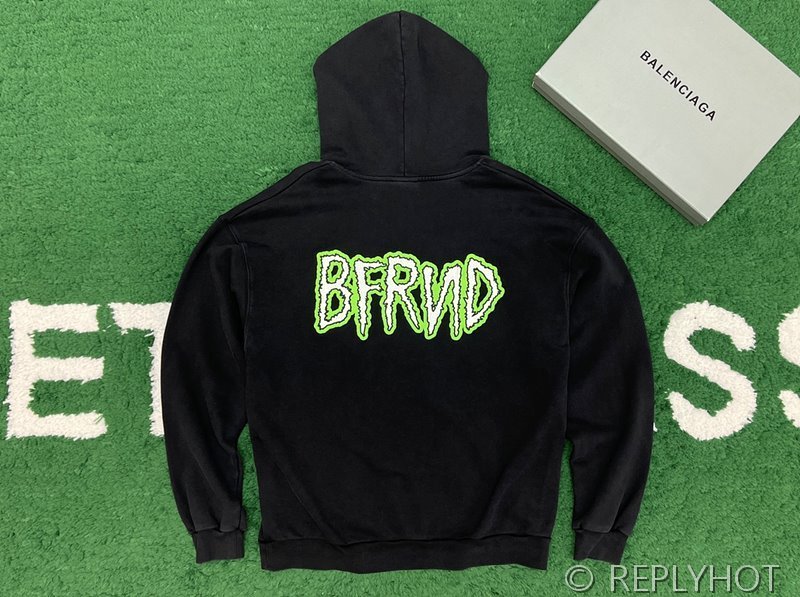 발렌시아가 뮤직  BFRND 시리즈 커넥티드 라지 핏 후디 페이드 블랙 [매장가 183만원대]