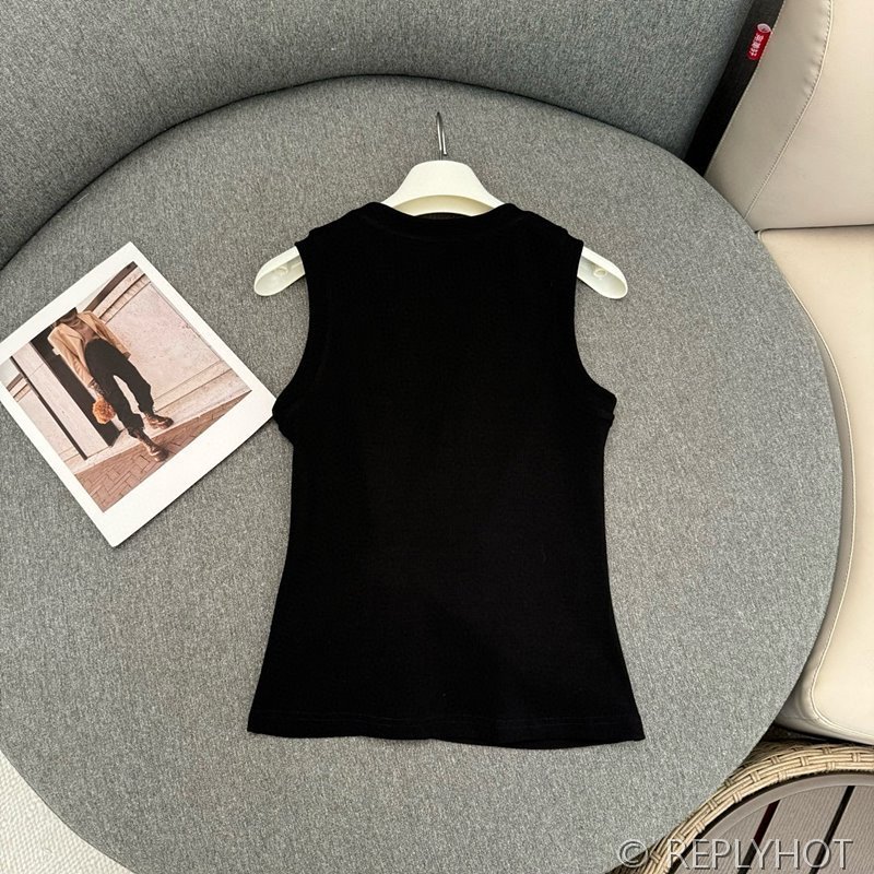 로에베 페블 탑 [매장가 130만원대]