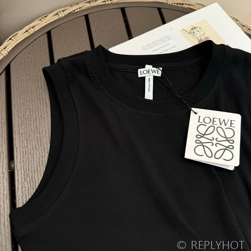 로에베 페블 탑 [매장가 130만원대]