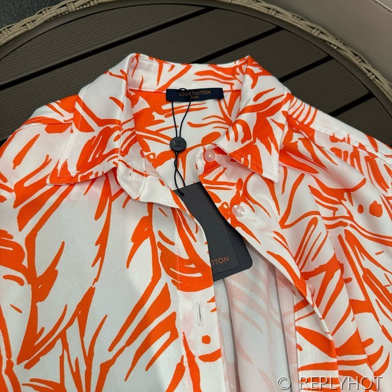 루이비통 팜 프린트 실크 셔츠 [매장가 306만원대]