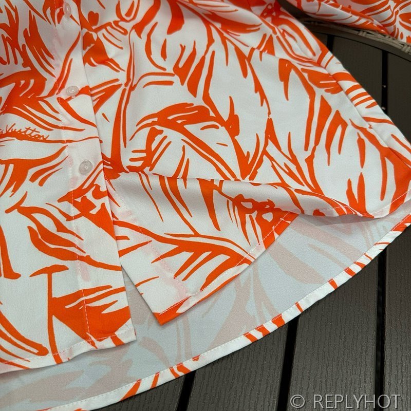 루이비통 팜 프린트 실크 셔츠 [매장가 306만원대]