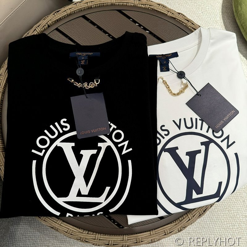 루이비통 플록드 LV 티셔츠 [매장가 128만원대]