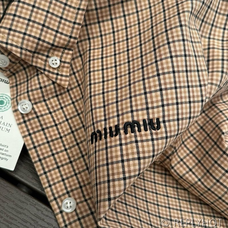 미우미우 체크 셔츠 [매장가 174만원대]