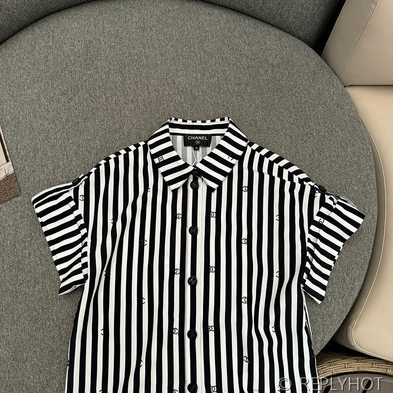 샤넬 코코비치 컬렌션 CC로고 스트라이프 블라우스 2color [매장가 500만원대]