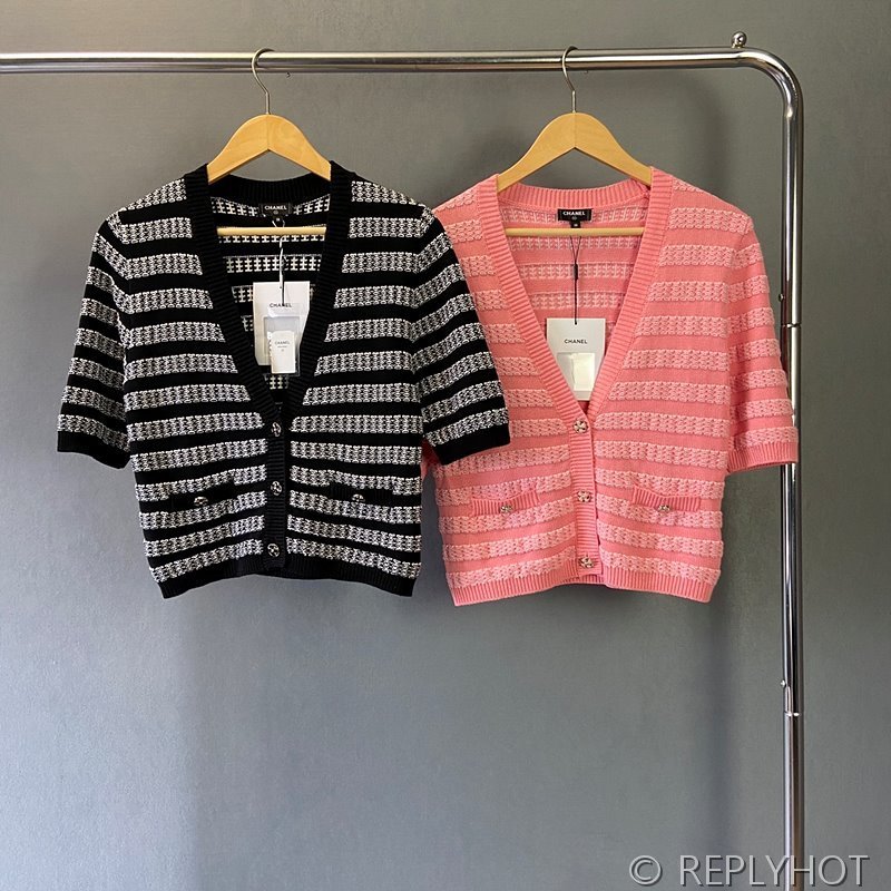 샤넬 스트라이프 브이넥 가디건
