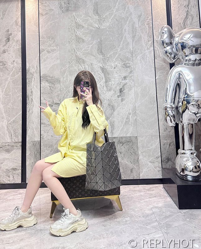 발렌시아가 옐로우 스트라이프 셔츠