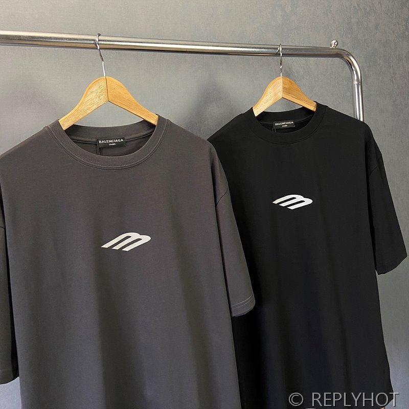 발렌시아가 M로고 반팔티셔츠 / 2컬러