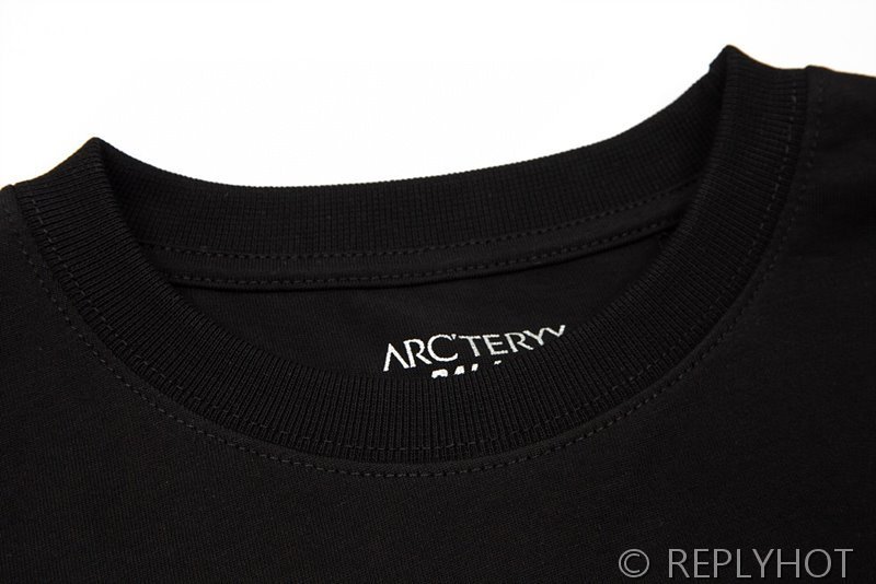 아크테릭스 ARC'TERYX 반팔티셔츠 / 2컬러