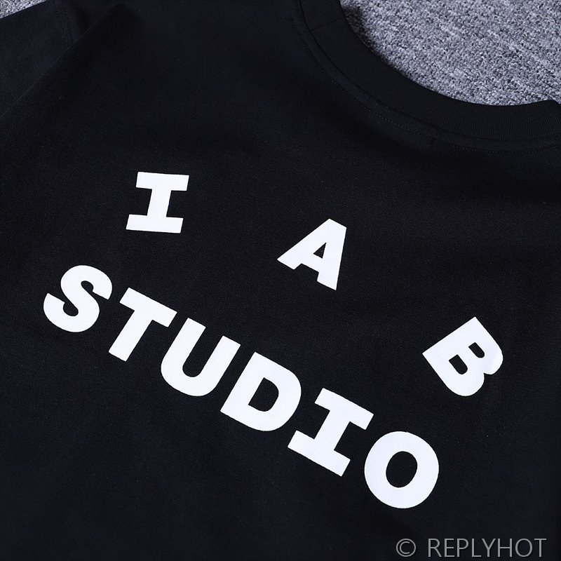 IAB 스튜디오 반팔티셔츠 / 블랙