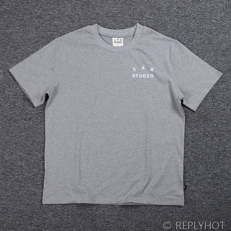IAB 스튜디오 반팔티셔츠 / 그레이