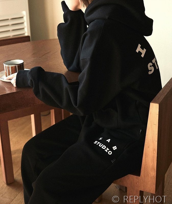 IAB 스튜디오 스웨트팬츠 / 블랙화이트