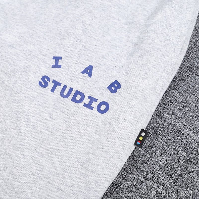 IAB 스튜디오 스웨트팬츠 / 라이트그레이