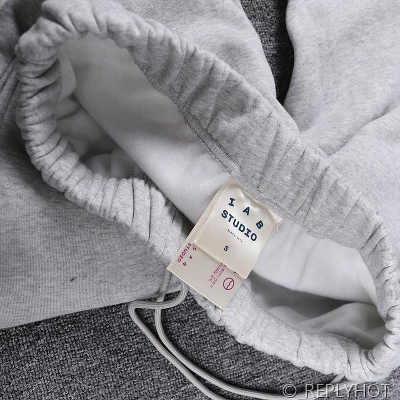 IAB 스튜디오 스웨트팬츠 / 라이트그레이