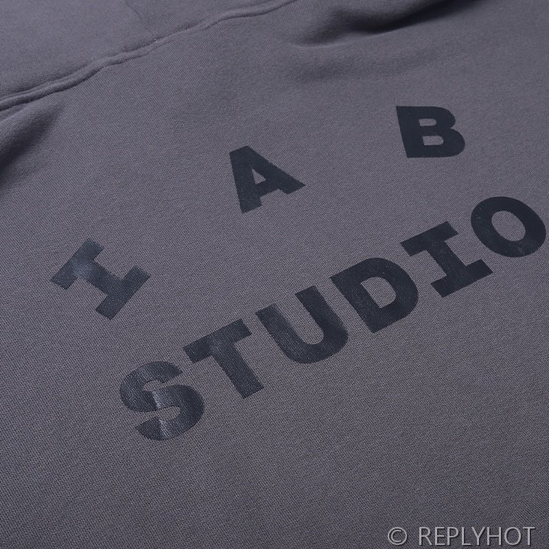 IAB 스튜디오 후드티 / 피그먼트블랙