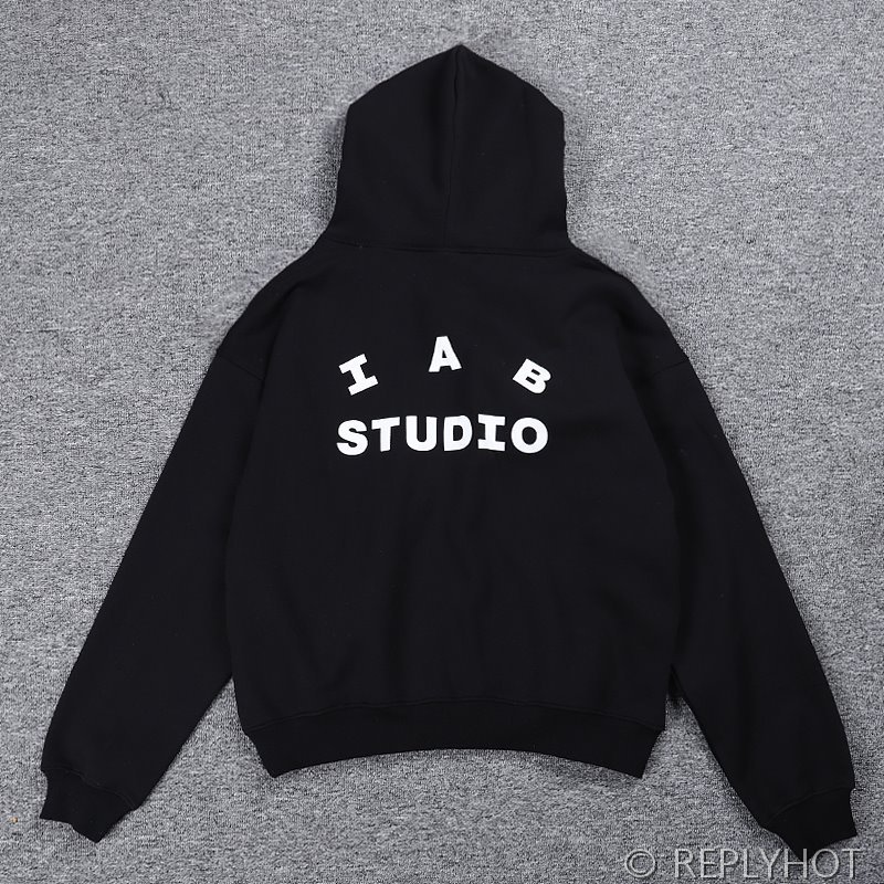 IAB 스튜디오 후드티 / 불랙화이트