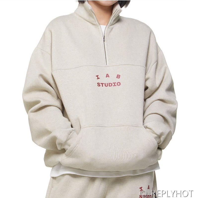 IAB 스튜디오 풀오버 하프 집업 / 라이트그레이버건디