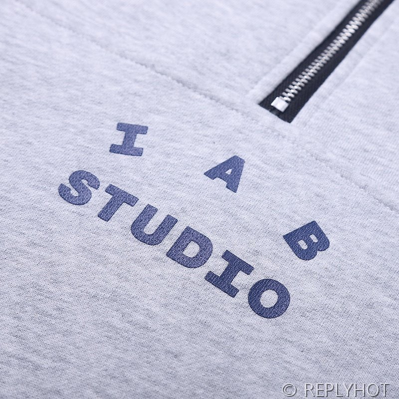 IAB 스튜디오 풀오버 하프 집업 / 라이트그레이