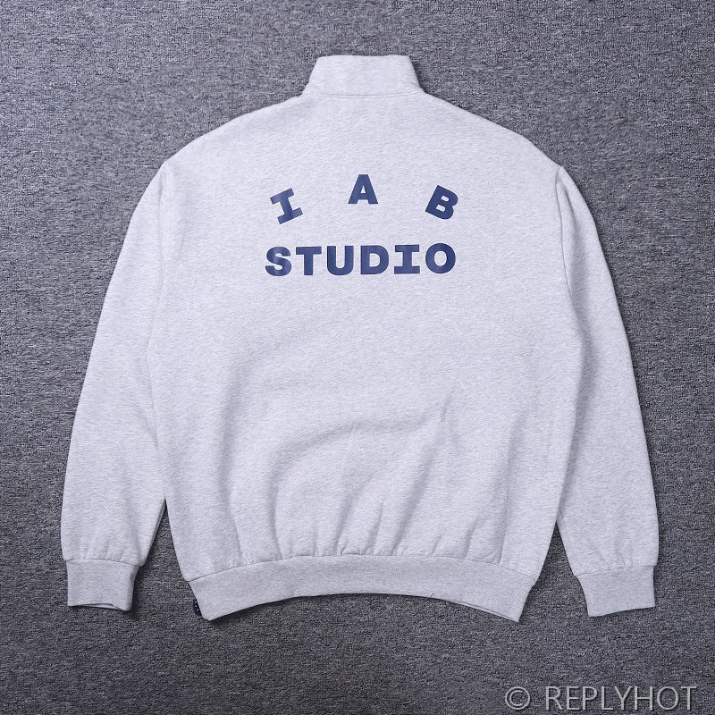 IAB 스튜디오 풀오버 하프 집업 / 라이트그레이