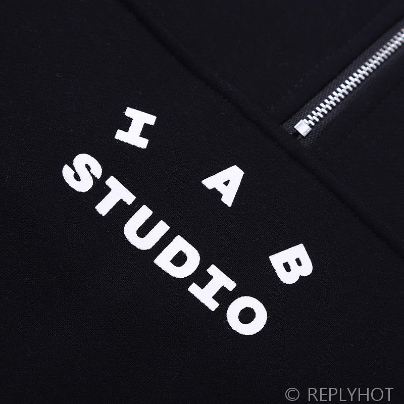 IAB 스튜디오 풀오버 하프 집업 / 블랙화이트