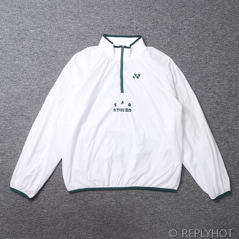 IAB 스튜디오 x Yonex 우븐 풀오버 화이트