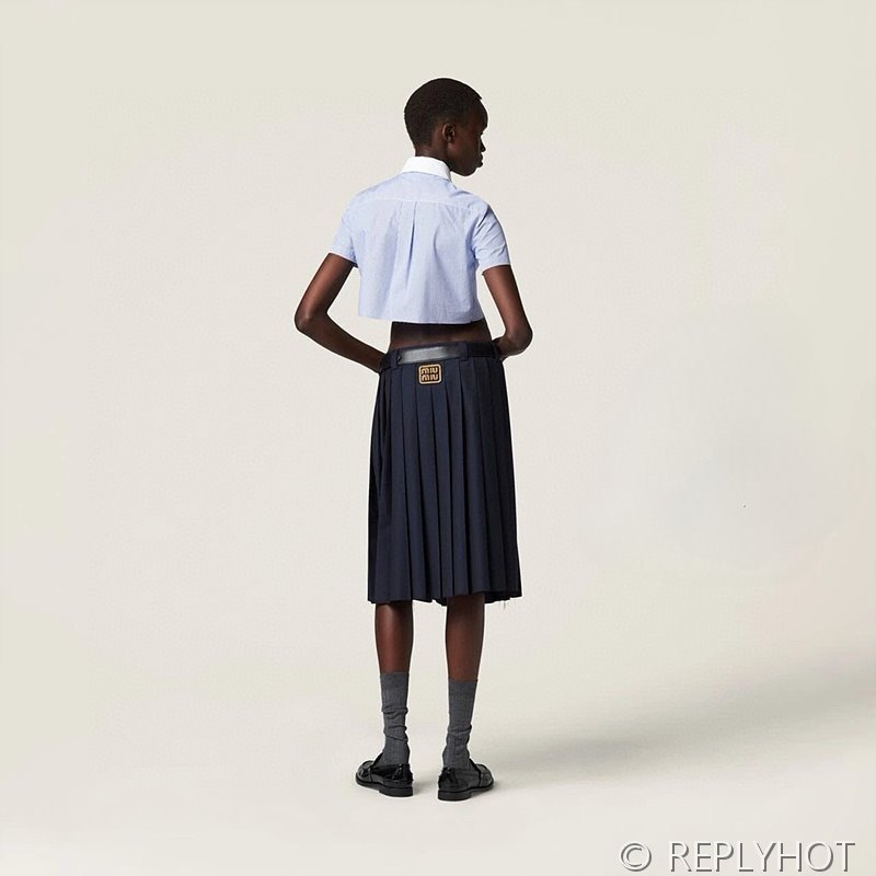 미우미우 스트라이프셔츠