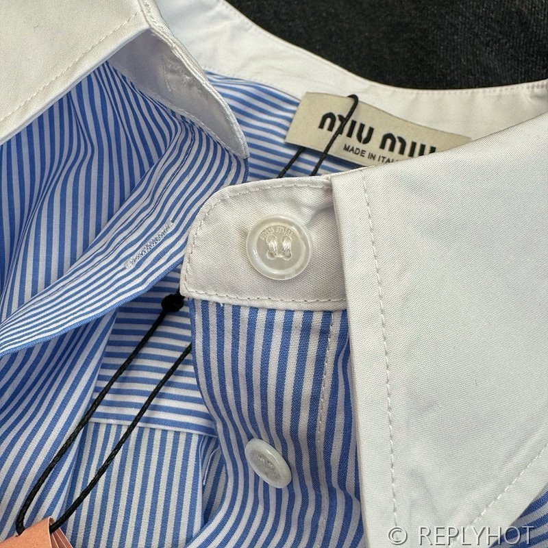 미우미우 스트라이프셔츠