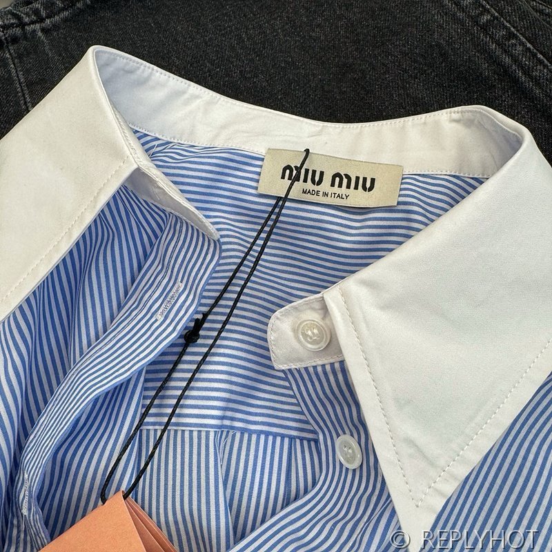 미우미우 스트라이프셔츠