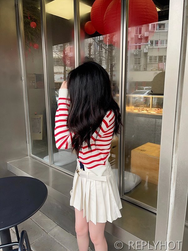 미우미우 스트라이프 니트 가디건