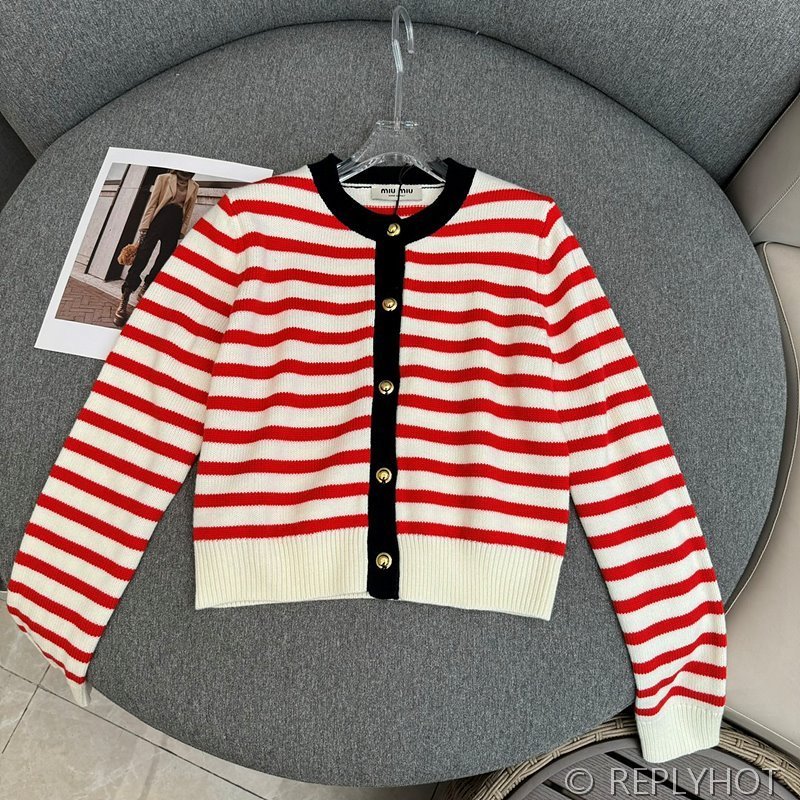 미우미우 스트라이프 니트 가디건