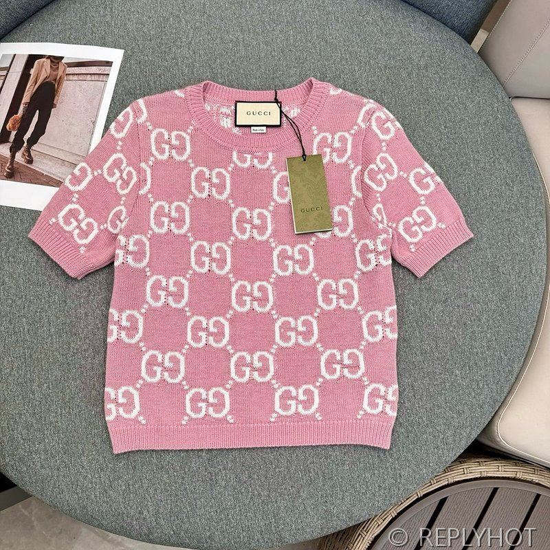 구찌 핑크 다이아몬드GG 자카드 반팔니트