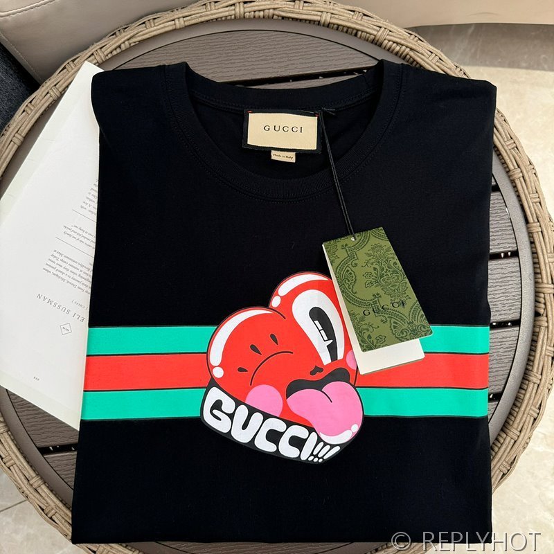 구찌 프린팅 반팔